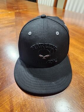 New Era Harley-Davidson Black Embroidered Skull Fitted Hat Size 7 3/8